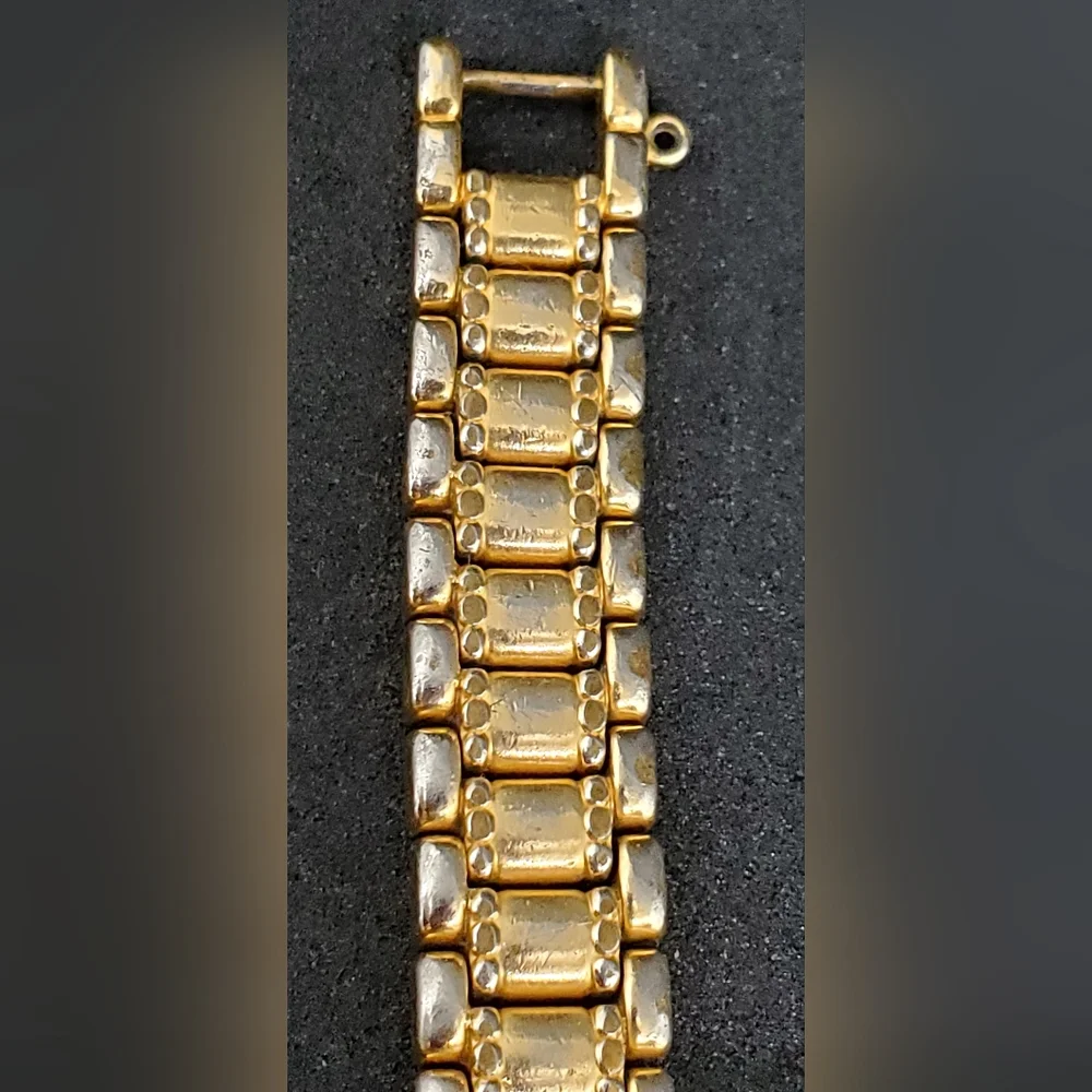 VINTAGE SEIKO LASALLE 18K GOLD PLATED WOMEN'S WATCH WITH SWAROVSKI CRYSTALS